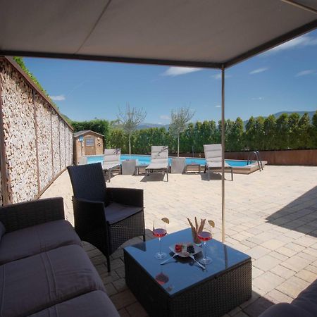 Melaniesguesthouse 4 Zimmerwohnung 칼다로 외부 사진
