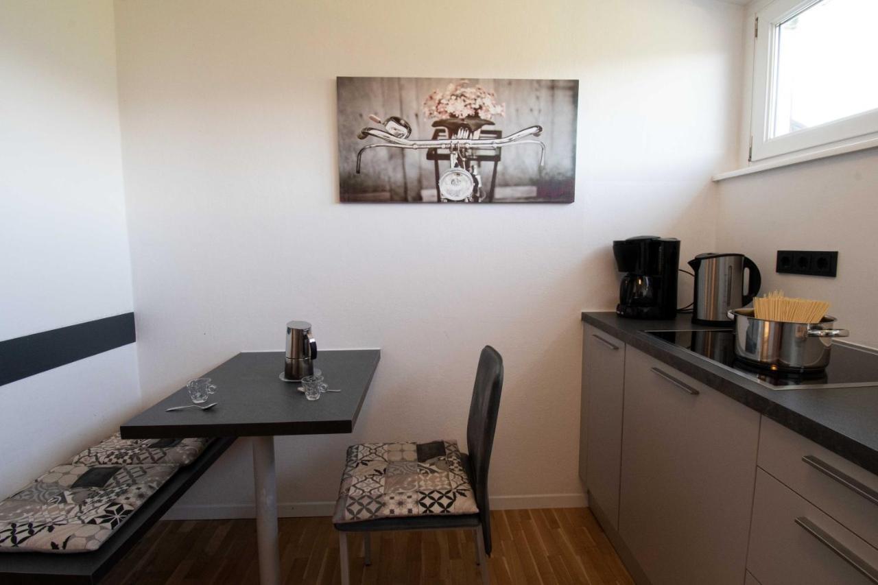 Melaniesguesthouse 4 Zimmerwohnung 칼다로 외부 사진